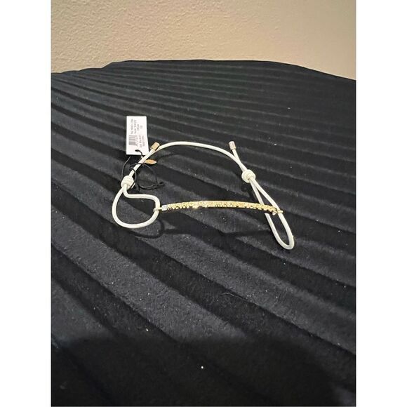 New Marc by Marc Jacobs STYLE: MO001 129A COLOR: 80028 CREAM gold bracelet - Picture 1 of 5